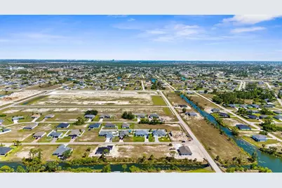 1013 NE 44th Street, Cape Coral, FL 33909 - Photo 12