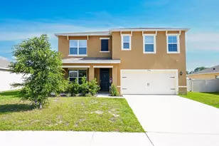 2752 Grand Central Ave, Tavares, FL 32778 - Photo 2