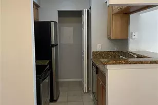 238 Afton Square, Altamonte Springs, FL 32714 - Photo 10