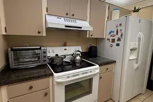 821 Pinewood Ct, Haines City, FL 33844 - Photo 2