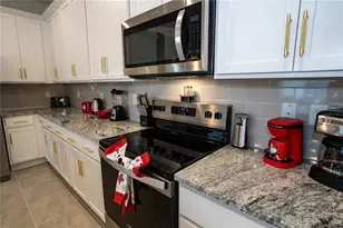 2379 Distant Sun Trl, Kissimmee, FL 34747 - Photo 12