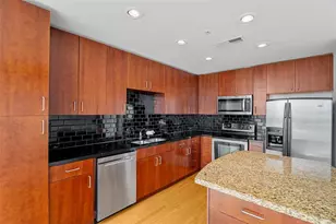 155 S Court Ave, Orlando, FL 32801 - Photo 14