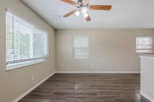 4111 13th Ave S, Saint Petersburg, FL 33711 - Photo 4