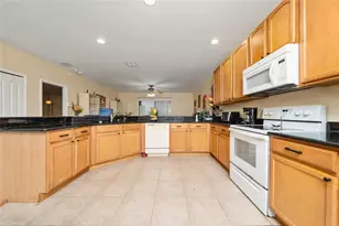 3012 Villa Preciosa Dr, Kissimmee, FL 34744 - Photo 12