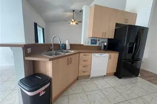 10 Pine Tree Dr, Palm Coast, FL 32164 - Photo 12