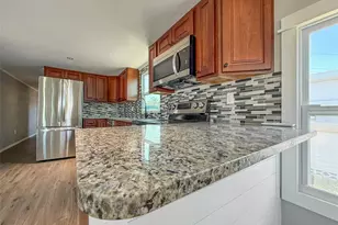 5141 Oakland Hills Ave, Sarasota, FL 34234 - Photo 8