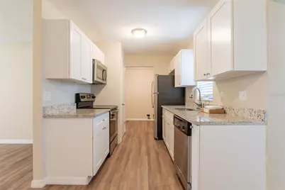 4267 Kirkland Boulevard, Orlando, FL 32811 - Photo 6