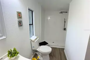 4804 Rustic Ct E, Lakeland, FL 33810 - Photo 14