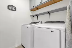 123 Zinnia Ln W, Poinciana, FL 34759 - Photo 24