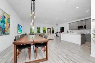 652 Benoi Dr, Davenport, FL 33896 - Photo 8