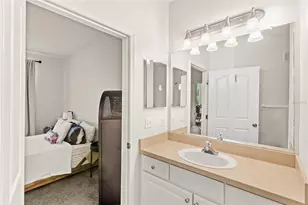 12837 Madison Pointe Cir, Orlando, FL 32821 - Photo 14