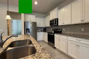 8926 Zurich Ln, Kissimmee, FL 34747 - Photo 10