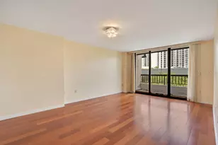 530 E Central Blvd, Orlando, FL 32801 - Photo 10