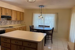 420 S Brockfield Dr, Sun City Center, FL 33573 - Photo 18