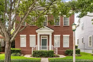 704 Honeysuckle Ave, Celebration, FL 34747 - Photo 2