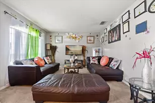 1321 Dunbarton Ct, Kissimmee, FL 34758 - Photo 8