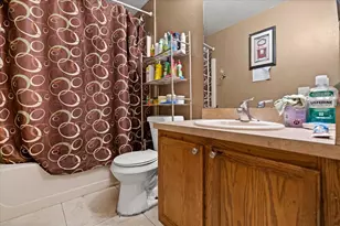 1321 Dunbarton Ct, Kissimmee, FL 34758 - Photo 16