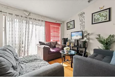 1321 Dunbarton Court, Kissimmee, FL 34758 - Photo 2