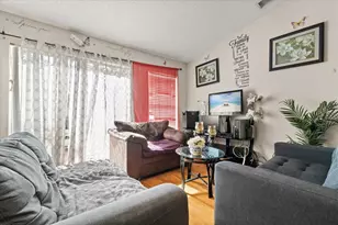 1321 Dunbarton Ct, Kissimmee, FL 34758 - Photo 2