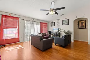 1321 Dunbarton Ct, Kissimmee, FL 34758 - Photo 4
