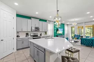 1999 Tropical Palms Cir, Kissimmee, FL 34747 - Photo 8