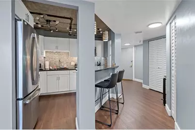 400 E Colonial Drive #207, Orlando, FL 32803 - Photo 10