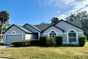 215 Hollowbrook Cir, Daytona Beach, FL 32114 - Photo 2