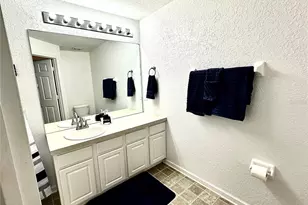 7640 Sir Kaufmann Ct, Kissimmee, FL 34747 - Photo 10