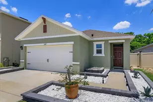 1287 Berry Ln, Davenport, FL 33837 - Photo 2