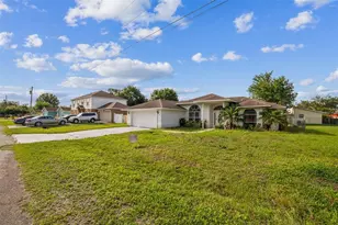 657 McKinley Ct, Kissimmee, FL 34758 - Photo 4