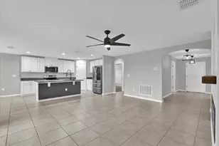 3405 Yarian Dr, Haines City, FL 33844 - Photo 4