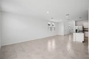 3904 Giorgio Dr, Winter Haven, FL 33884 - Photo 6