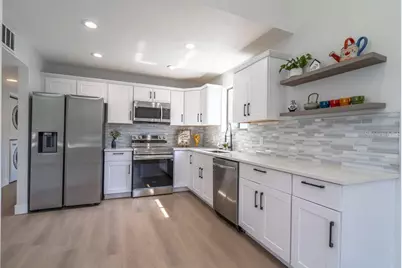 221 E Fern Drive, Orange City, FL 32763 - Photo 6