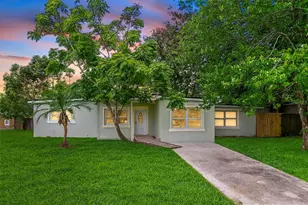 147 Country Club Dr, Sanford, FL 32771 - Photo 1