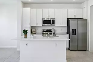 24101 Manuma St, Saint Cloud, FL 34771 - Photo 4