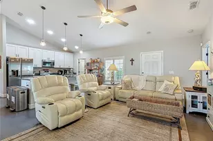 439 Lake Daisy Dr, Winter Haven, FL 33884 - Photo 4