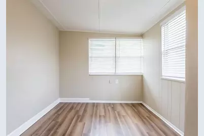 1020 58th Avenue N, Saint Petersburg, FL 33703 - Photo 22