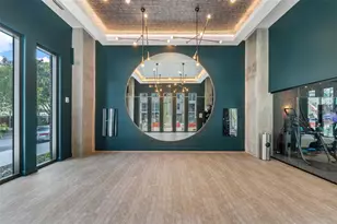 601 N 12th Street N, Tampa, FL 33602 - Photo 14