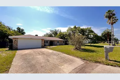 1073 Leeward Drive, Deltona, FL 32738 - Photo 2