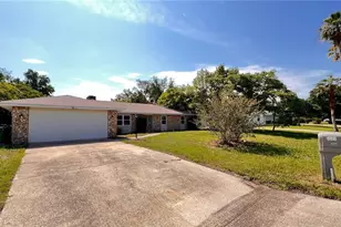 1073 Leeward Dr, Deltona, FL 32738 - Photo 2