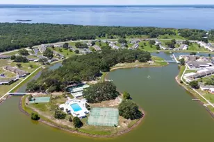 1543 Club Cir, Lakeshore, FL 33854 - Photo 16