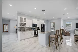 3244 55th Ave N, Saint Petersburg, FL 33714 - Photo 8