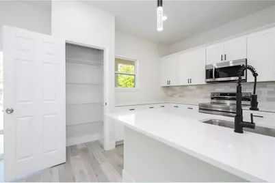 10333 N Halsey Way, Citrus Springs, FL 34434 - Photo 18