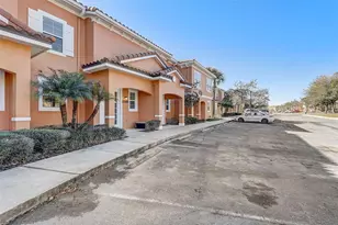 2745 Corvette Ln, Kissimmee, FL 34746 - Photo 2