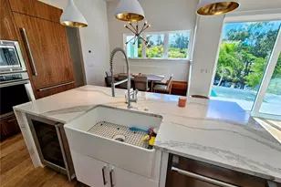 2408 Nassau St, Sarasota, FL 34231 - Photo 16