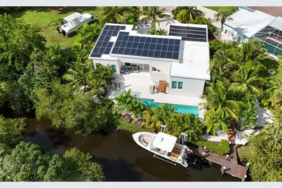 2408 Nassau Street, Sarasota, FL 34231 - Photo 6