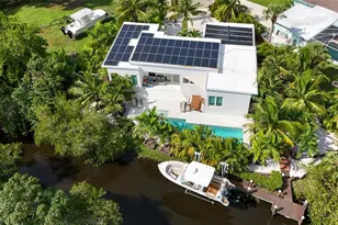 2408 Nassau St, Sarasota, FL 34231 - Photo 6