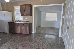 2103 Mantilla Ave, Orlando, FL 32811 - Photo 10