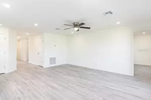 3124 N Chamberlain Blvd, North Port, FL 34286 - Photo 6