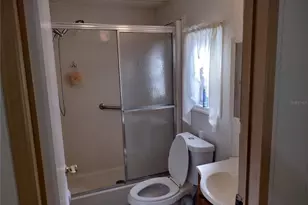 925 Beechwood Ave, Lady Lake, FL 32159 - Photo 20